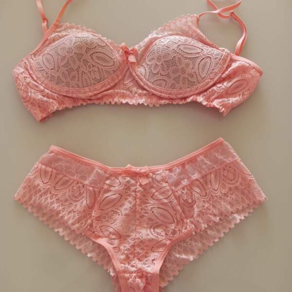 Lingerie salmon